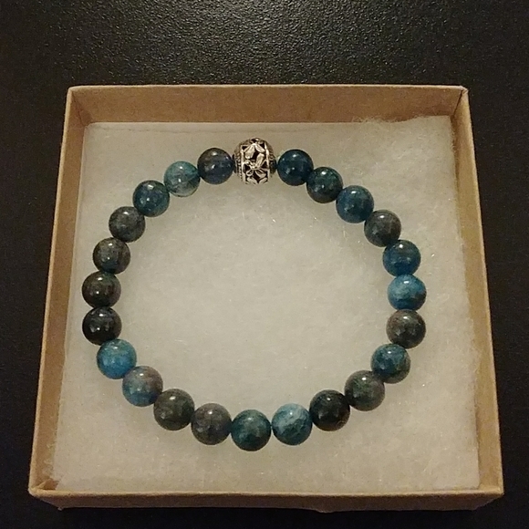 Apatite Stone Bracelet - Picture 3 of 8